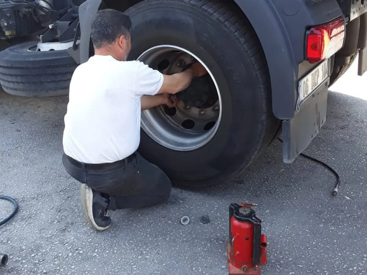 İhsangazi Oto Lastikçi